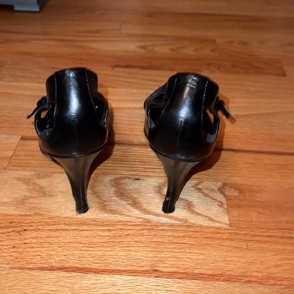 Mary Jane  heel - some signs of wear- shown - Picture 3 of 7